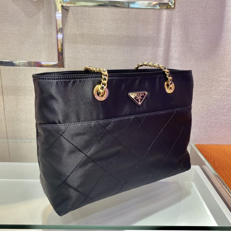 Pra*a tote bags